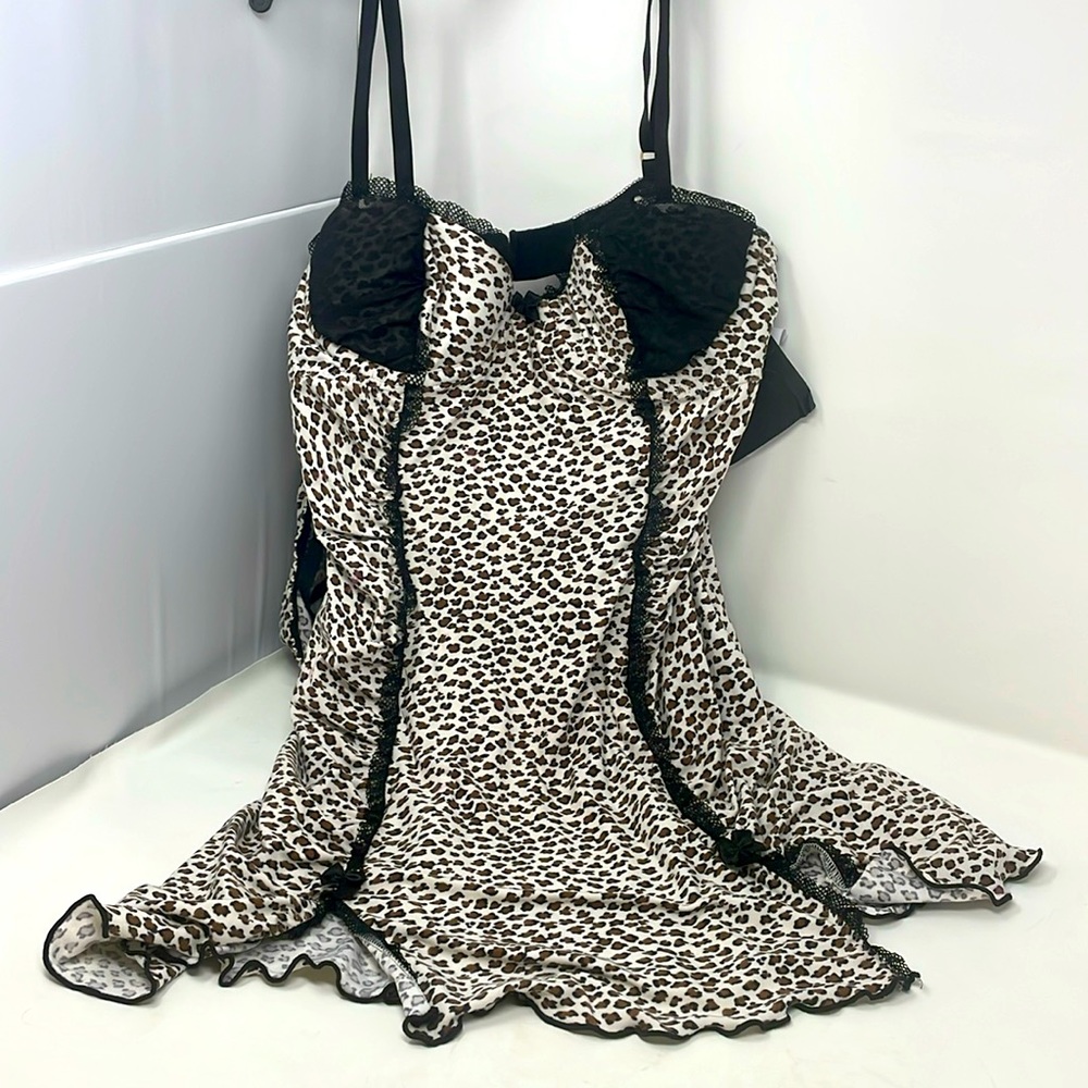 Cinema Seductivewear Leopard Print 2-Piece Gown Thong Lingerie Size Small New